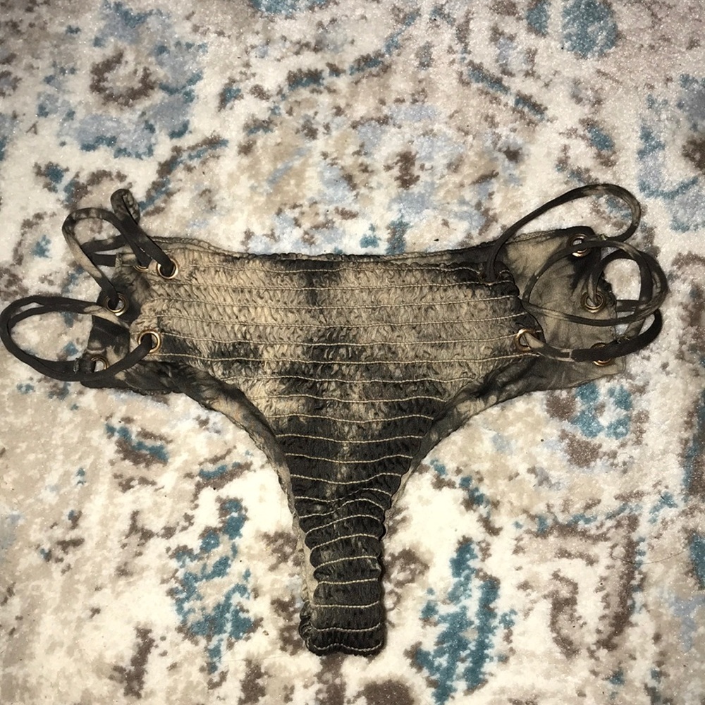 Planet Blue bikini bottoms